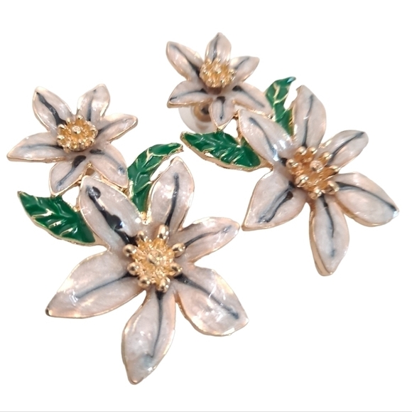 Gold Flower statement Earrings Ivory white Boho Floral Stud dangle new 💖2/$30 - Picture 5 of 9